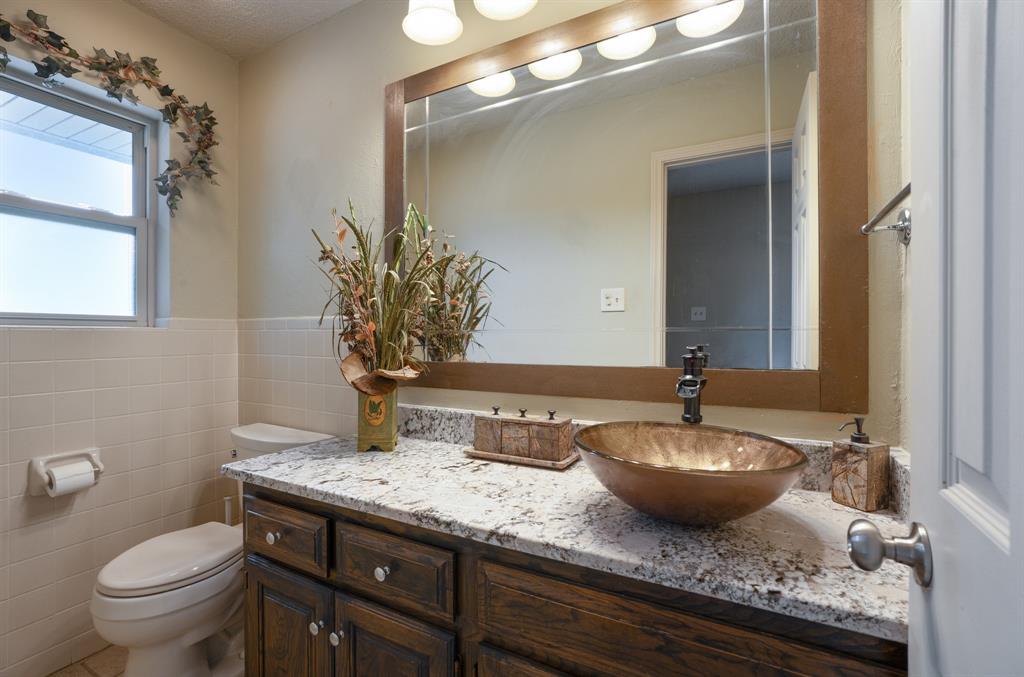 9302 Ravenswood Road Property Photo 10
