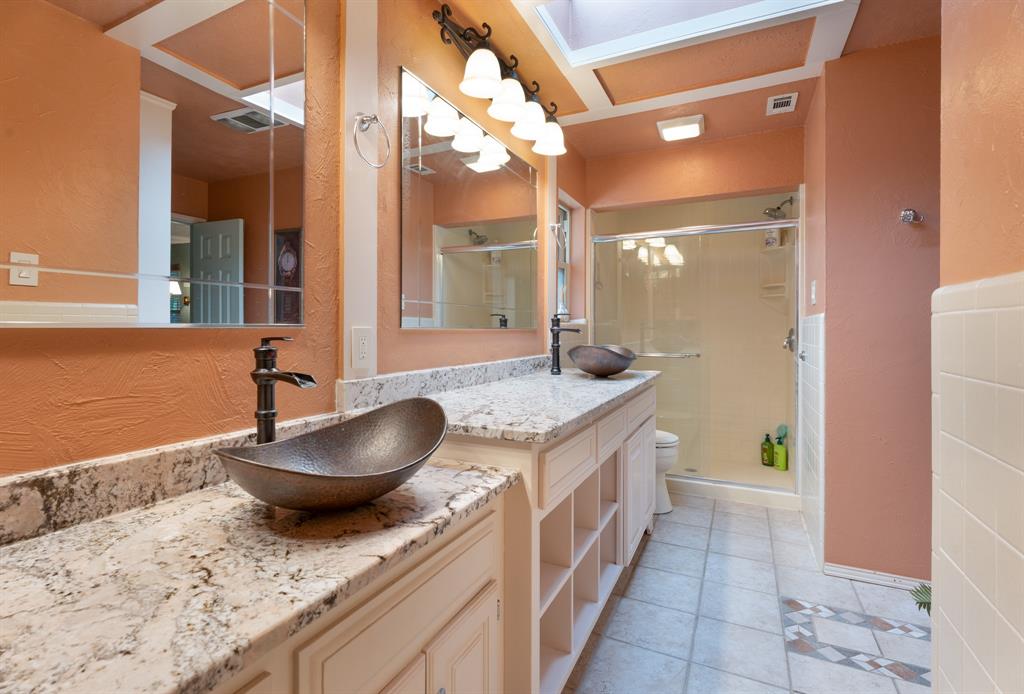 9302 Ravenswood Road Property Photo 13