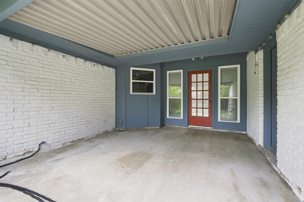 2005 Yorkstown Drive Property Photo 37