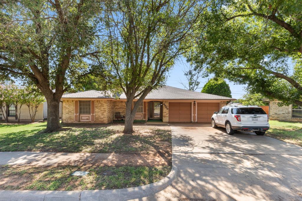 4600 Summit Drive Property Photo 2