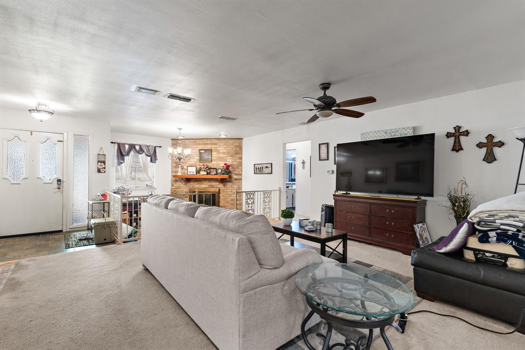 4600 Summit Drive Property Photo 3