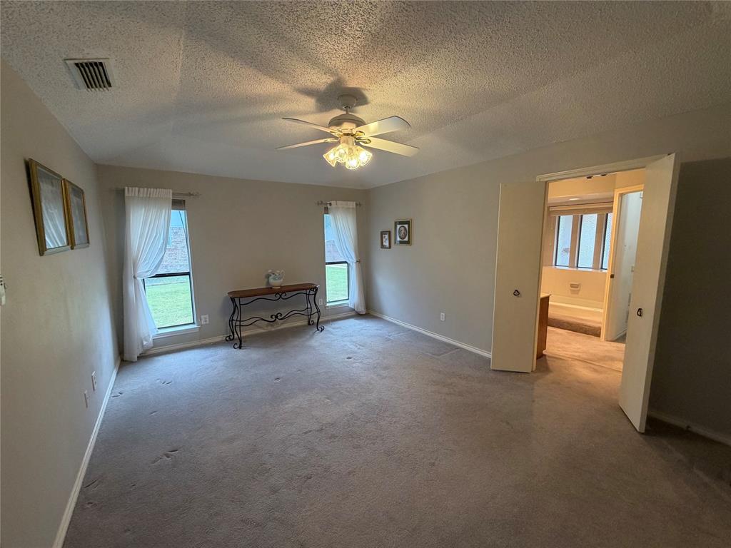 910 Village Green Drive Property Photo 12