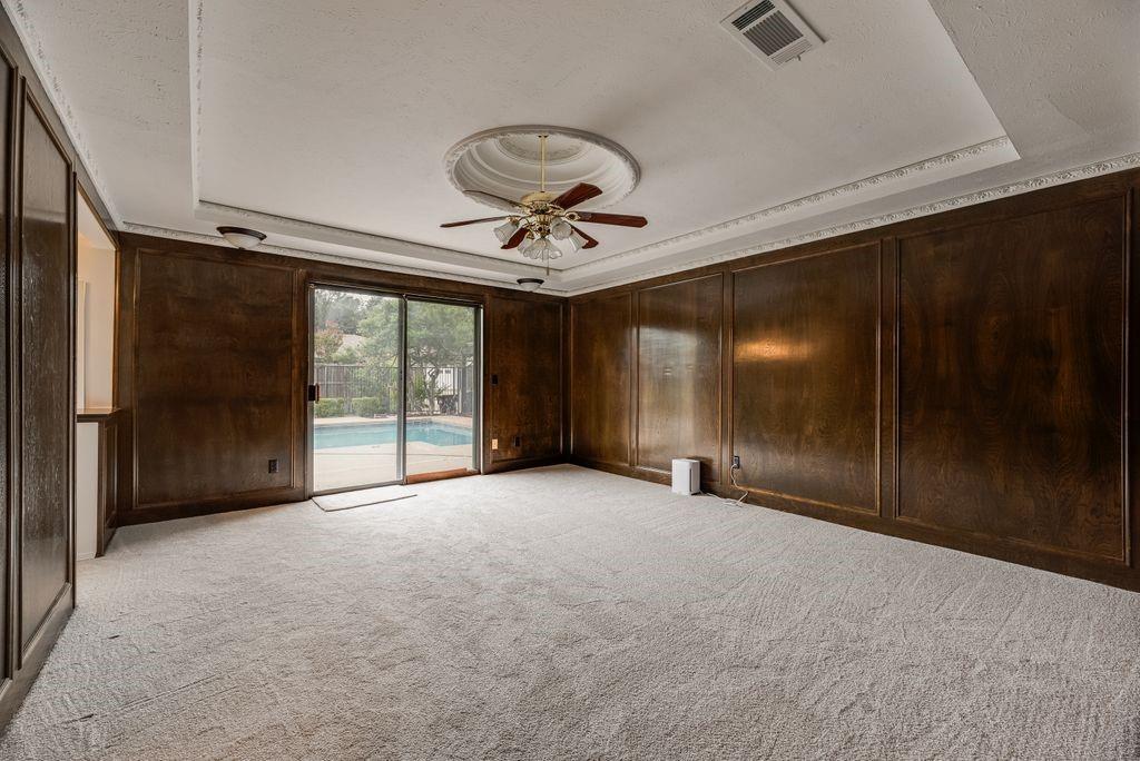 2520 Coleshire Drive Property Photo 27