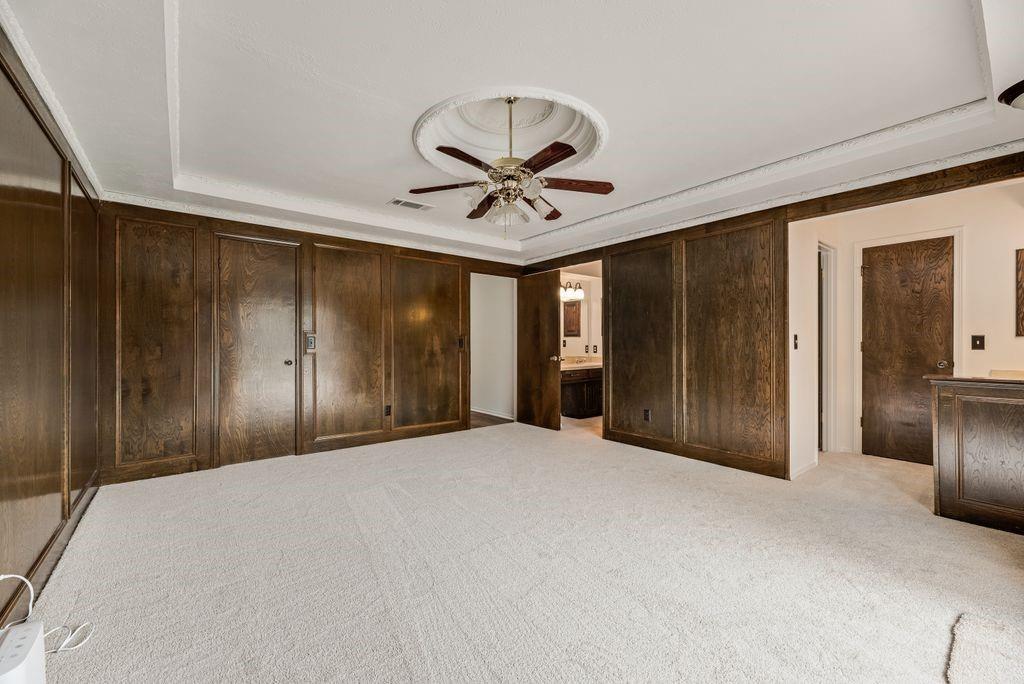 2520 Coleshire Drive Property Photo 28