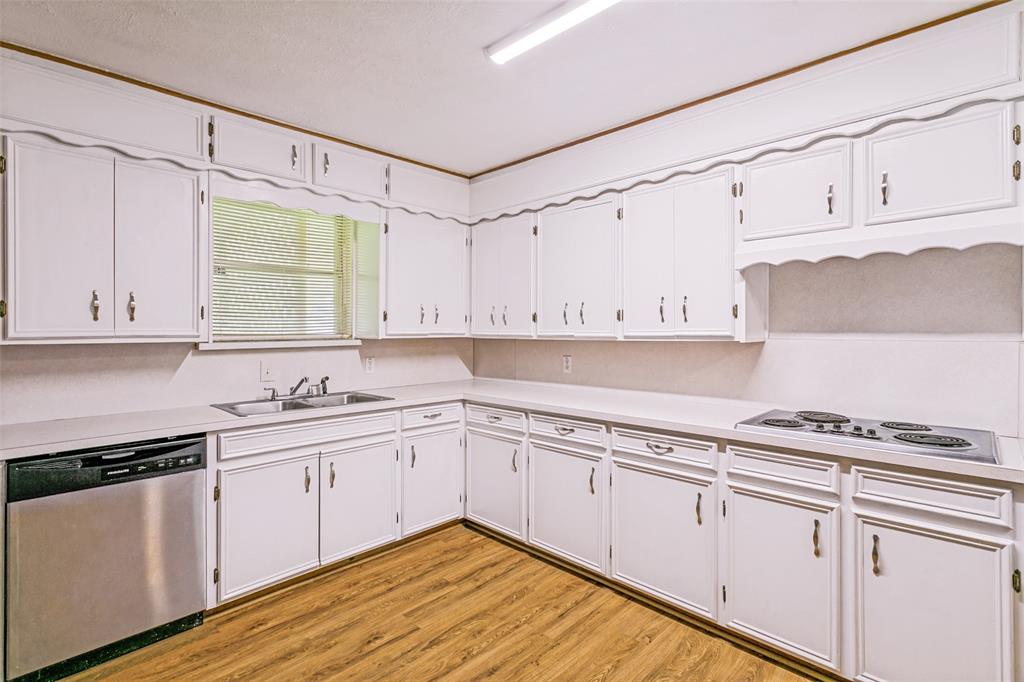 5729 Wharton Drive Property Photo 10