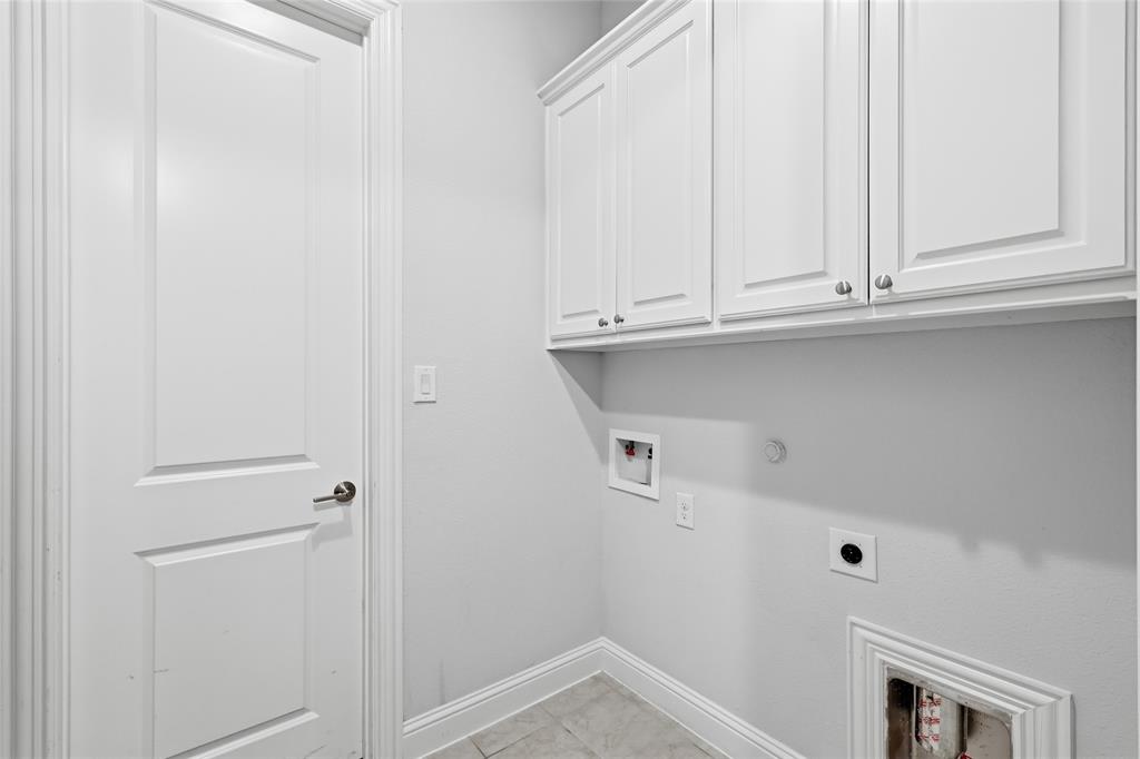 2101 Hebert Court Property Photo 13