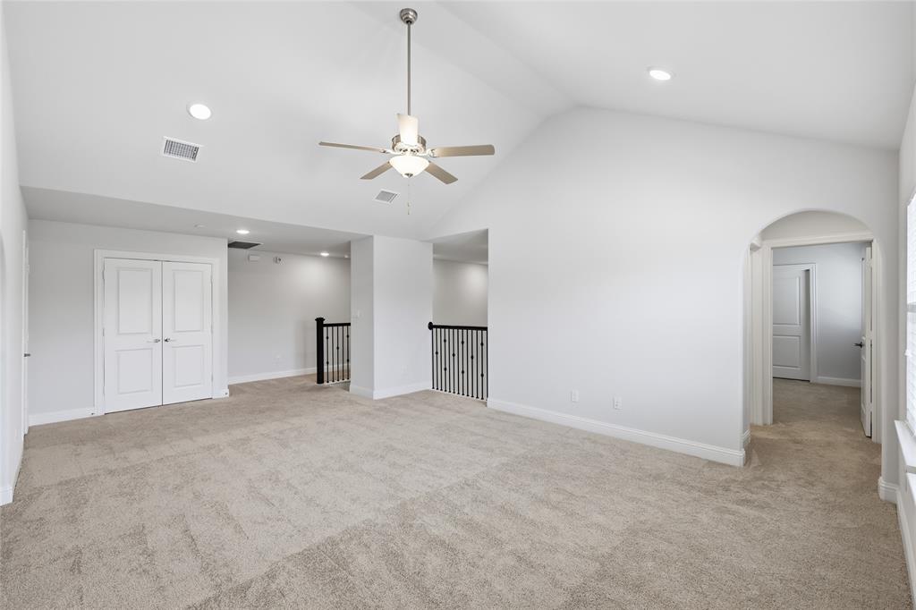 2101 Hebert Court Property Photo 17