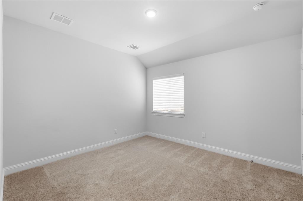 2101 Hebert Court Property Photo 23