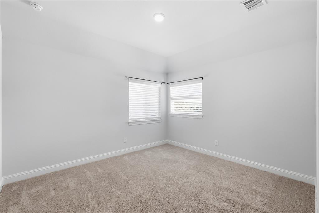 2101 Hebert Court Property Photo 25