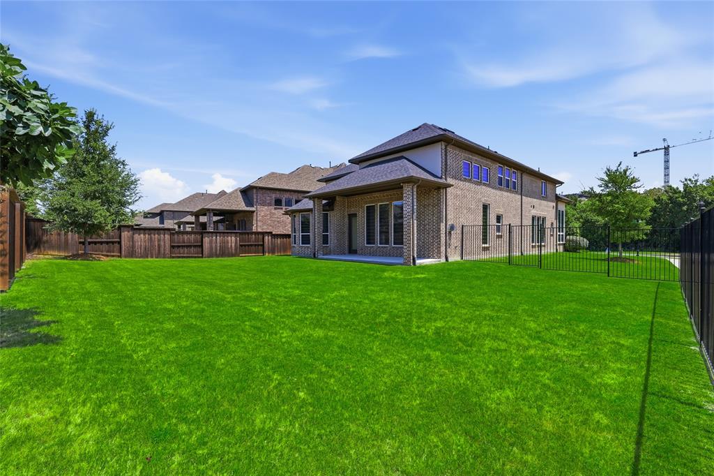 2101 Hebert Court Property Photo 31