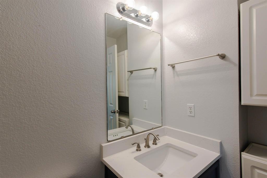 10653 Astor Drive Property Photo 4