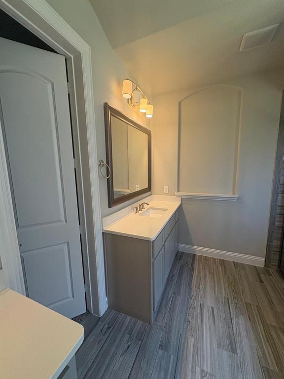 1109 Melcer Street Property Photo 33