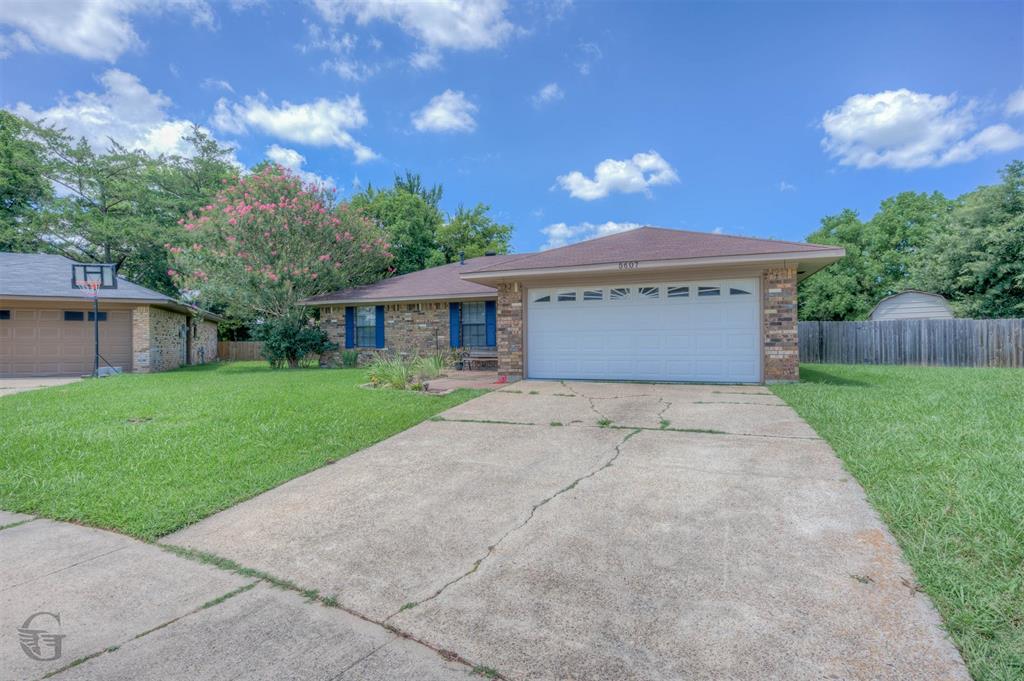 5607 James Scott Circle Property Photo 1