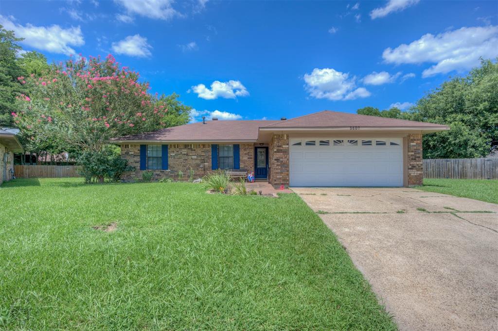 5607 James Scott Circle Property Photo 2