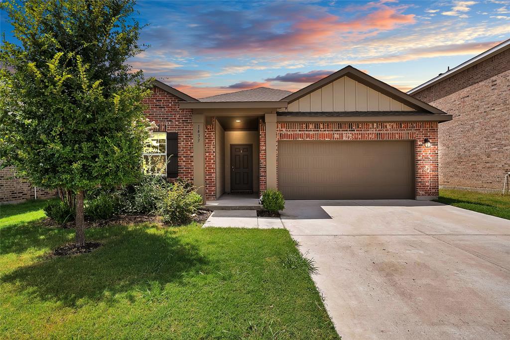 1433 Ancer Way Property Photo 1