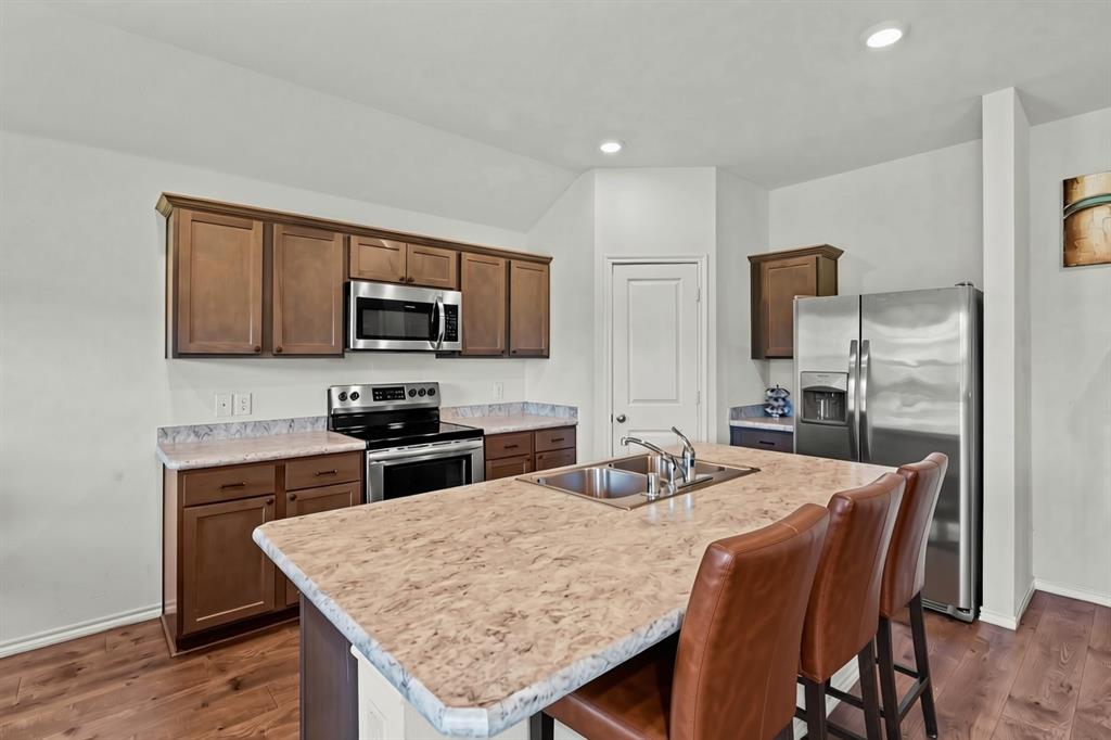409 Wilson Way Property Photo 3