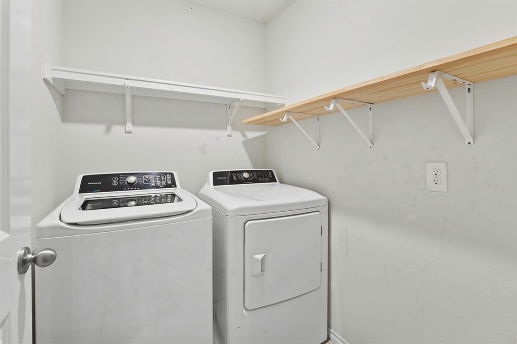 409 Wilson Way Property Photo 16