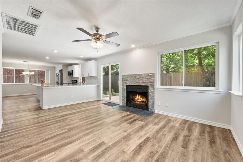 2216 Reverchon Drive Property Photo 6