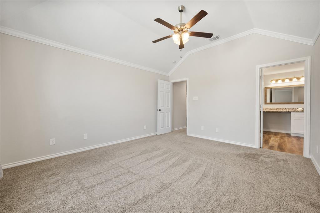 2216 Reverchon Drive Property Photo 7