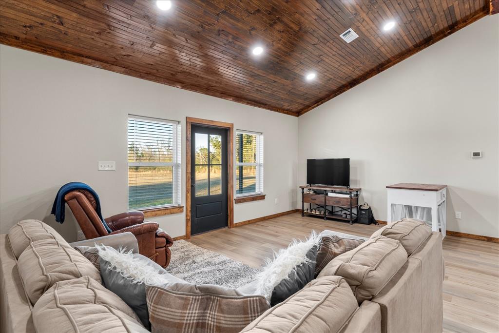 115 Cr 4720 Property Photo 4
