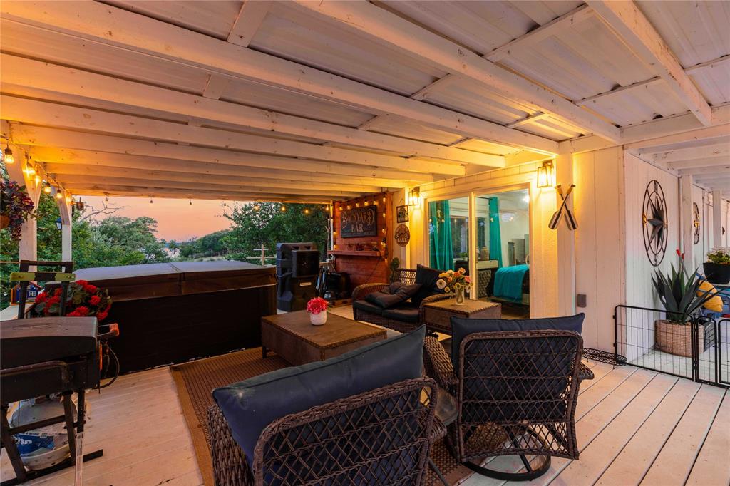 4380 Lake Shore Drive Property Photo 9