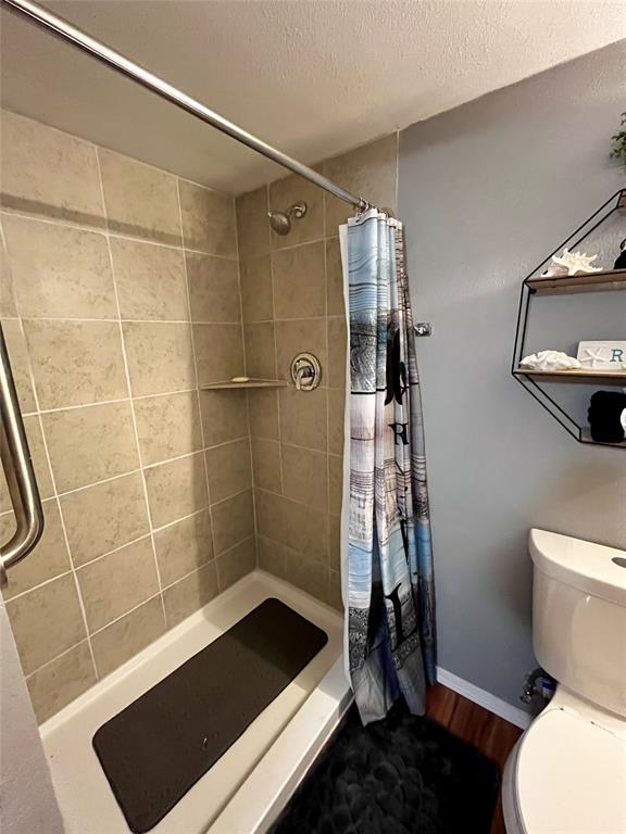 4380 Lake Shore Drive Property Photo 15