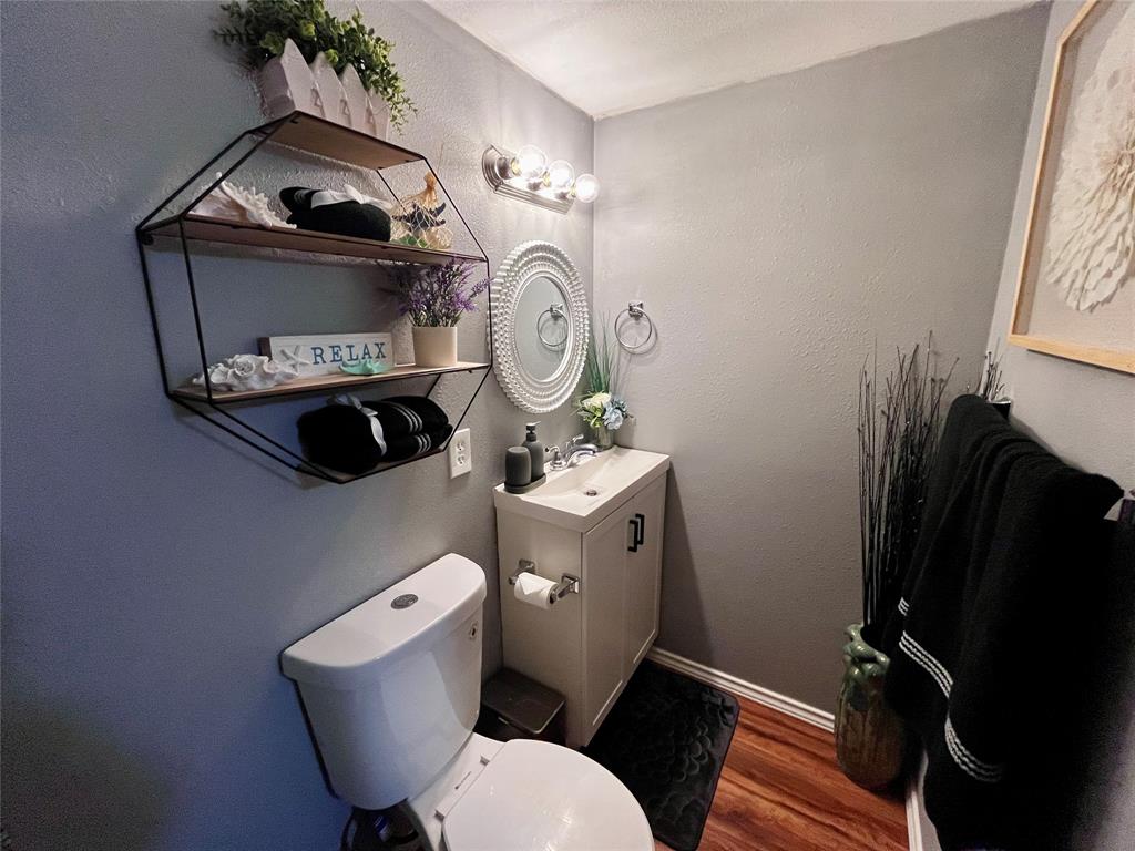 4380 Lake Shore Drive Property Photo 16