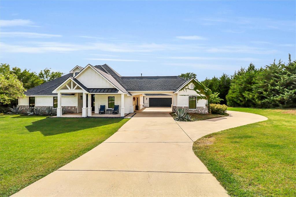 1901 Spring Mountain Road Property Photo 3