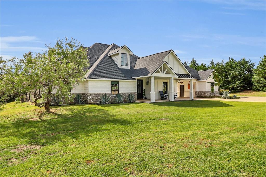 1901 Spring Mountain Road Property Photo 4