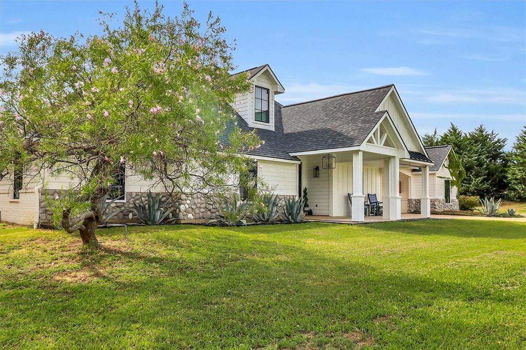 1901 Spring Mountain Road Property Photo 6