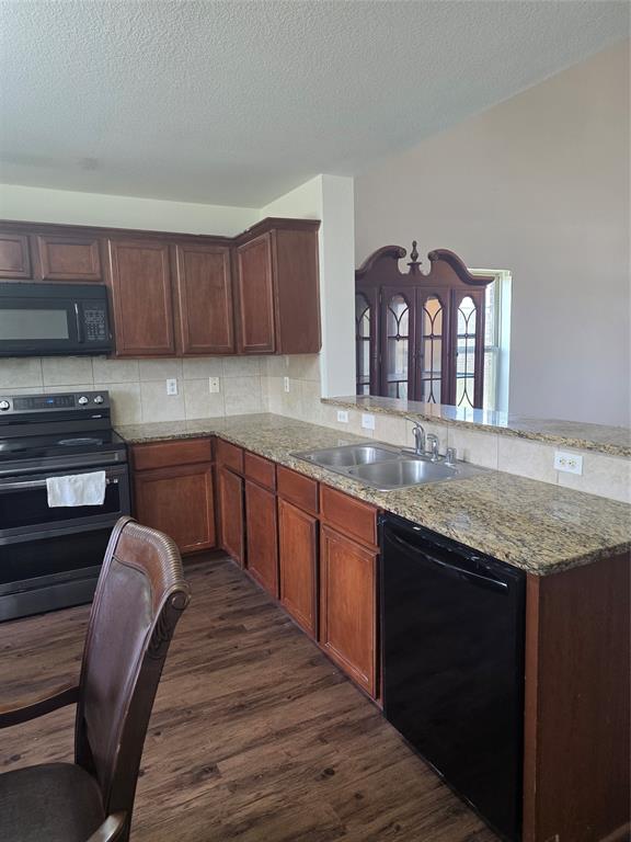2803 Aberdeen Drive Property Photo 7