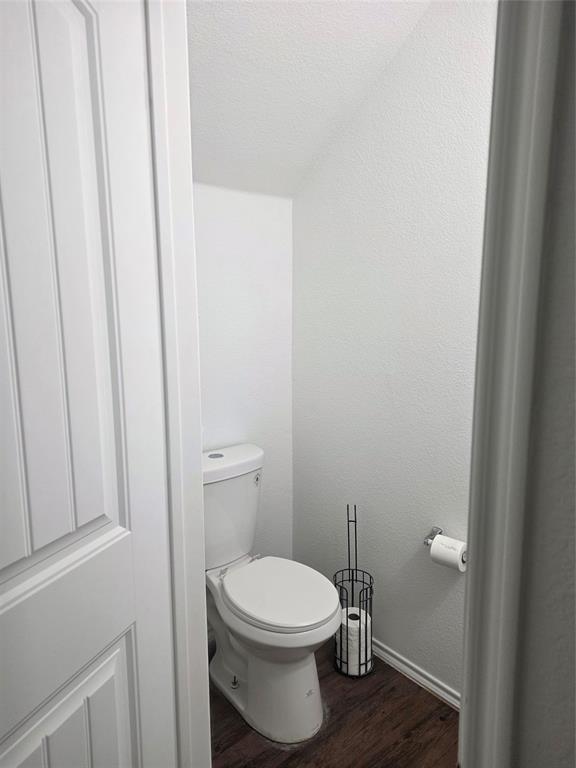 2803 Aberdeen Drive Property Photo 12