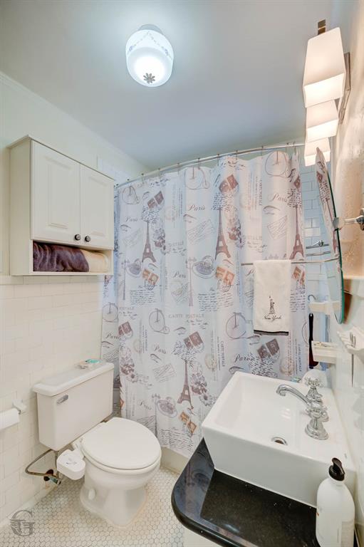 920 Ockley Drive Property Photo 23