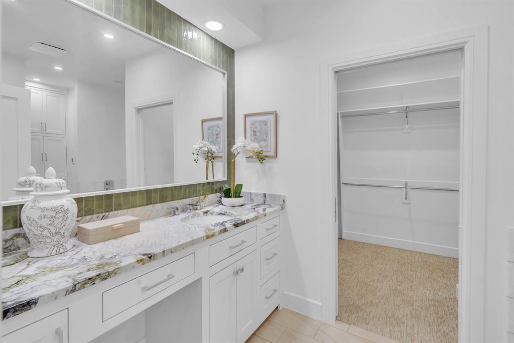 4716 Harley Avenue Property Photo 17