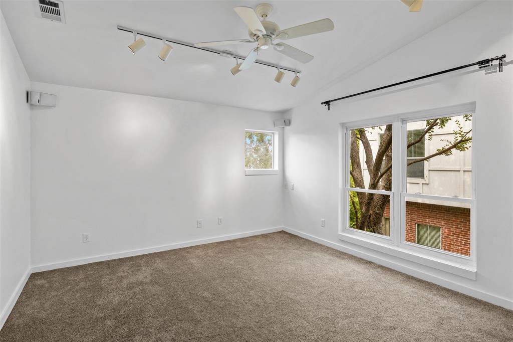 3809 San Jacinto Street E Property Photo 28