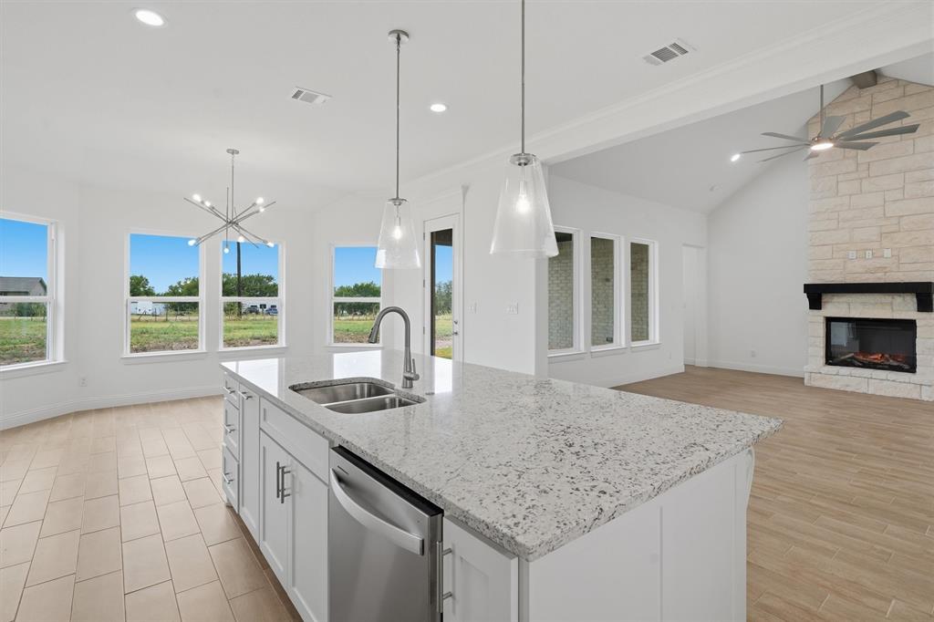 1033 Uplift Drive Property Photo 13