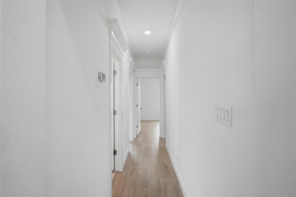 1033 Uplift Drive Property Photo 18