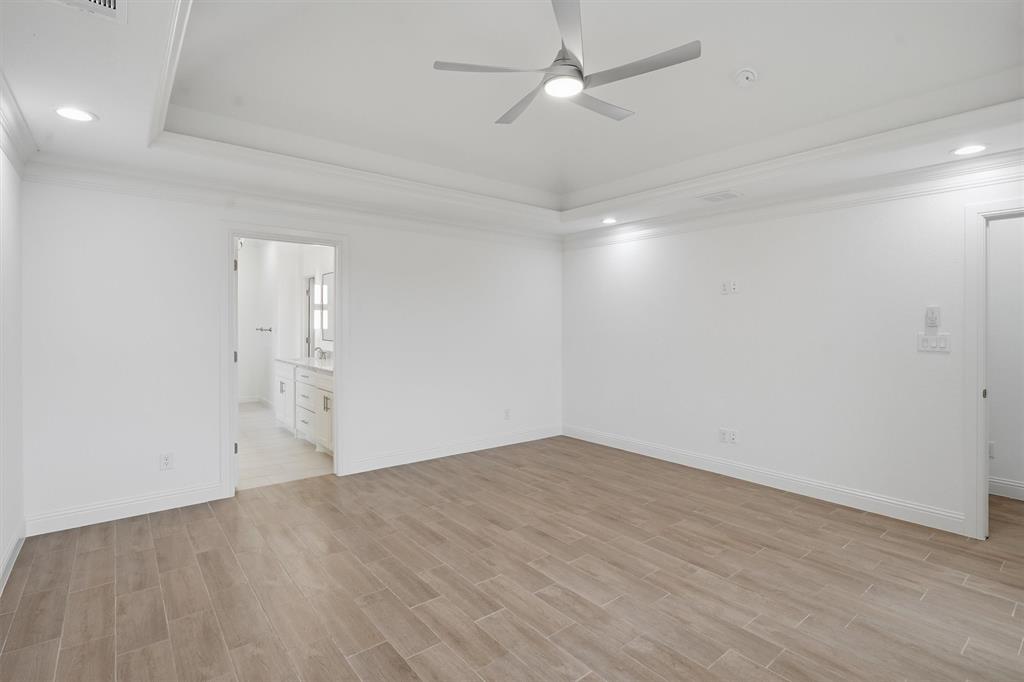 1033 Uplift Drive Property Photo 27