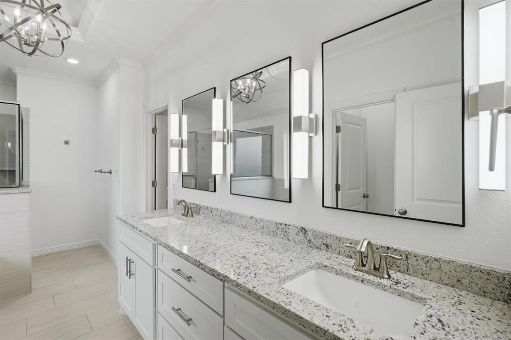 1033 Uplift Drive Property Photo 28
