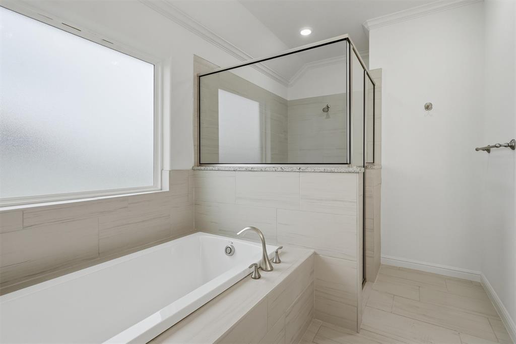 1033 Uplift Drive Property Photo 30