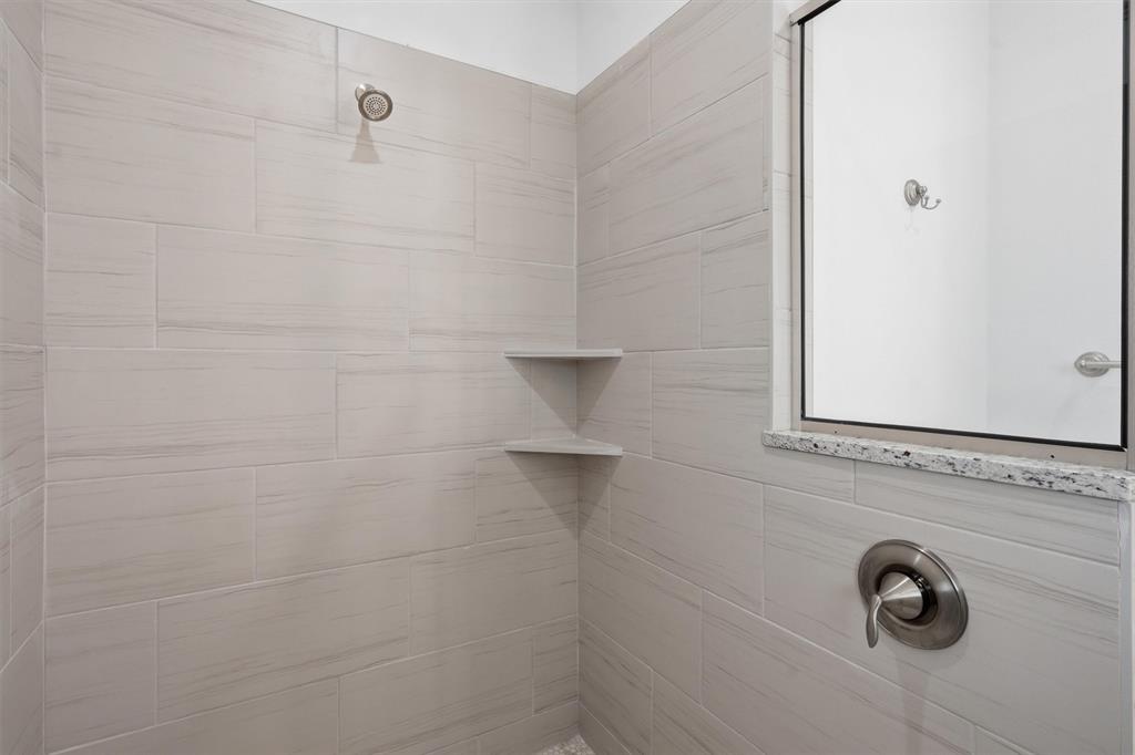 1033 Uplift Drive Property Photo 31