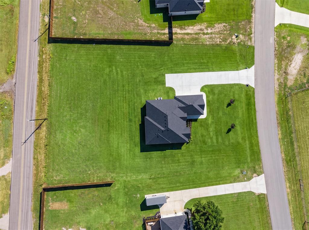 1033 Uplift Drive Property Photo 40