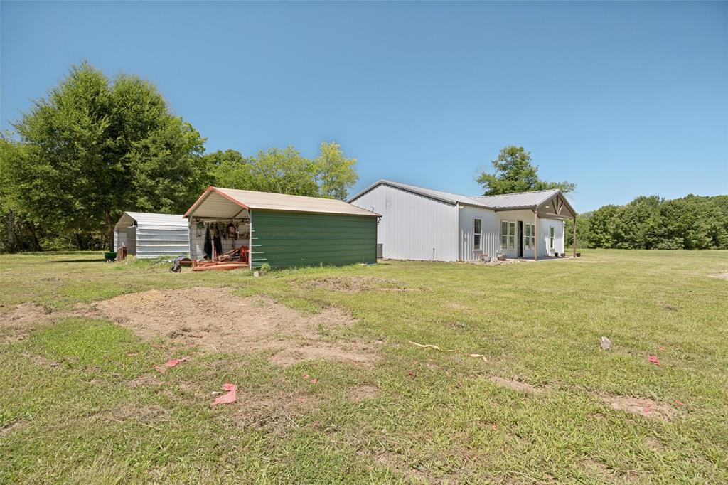 822 Private Road 7370 Property Photo 4
