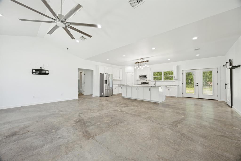 822 Private Road 7370 Property Photo 11