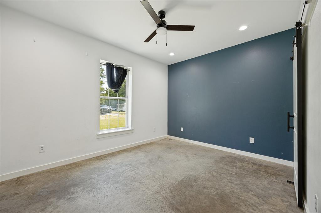 822 Private Road 7370 Property Photo 29