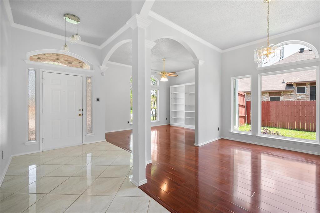 1132 Devonshire Drive Property Photo 4