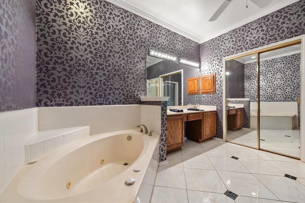 1132 Devonshire Drive Property Photo 16