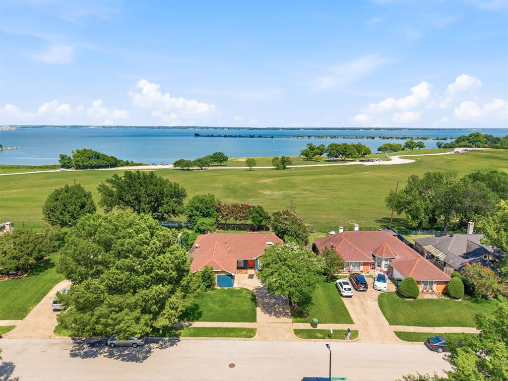 5402 Peninsula Way Property Photo 1