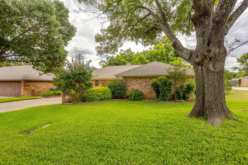 4510 Longacres Court Property Photo 3