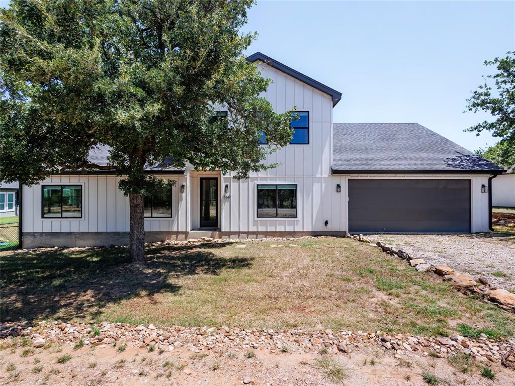 660 Oak Point Drive Property Photo 4